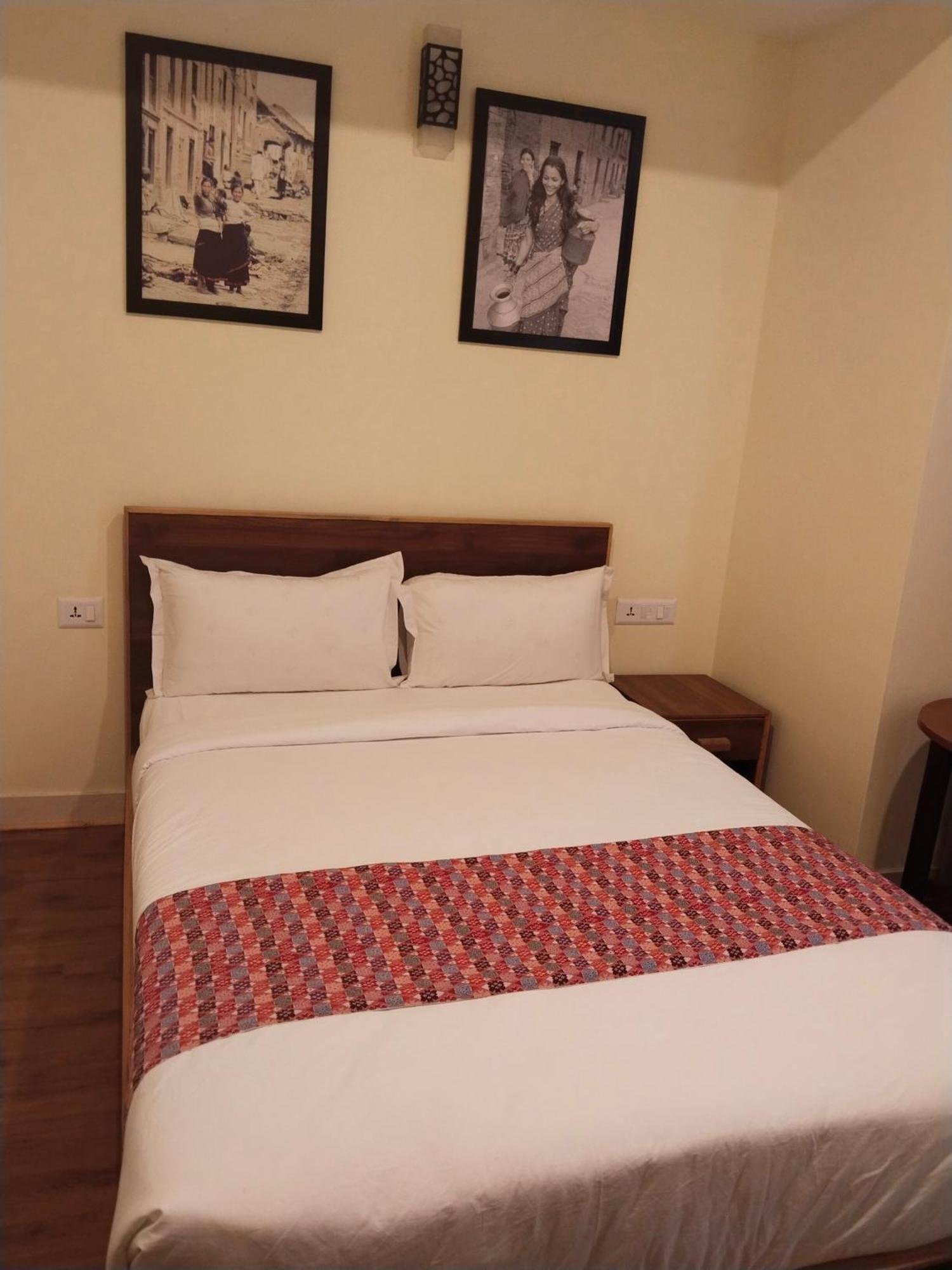 Rodeos Inn Kathmandu Exterior photo